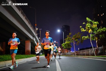 HO CHI MINH CITY NIGHT RUN EXIMBANK 2024 - Ảnh #1988815