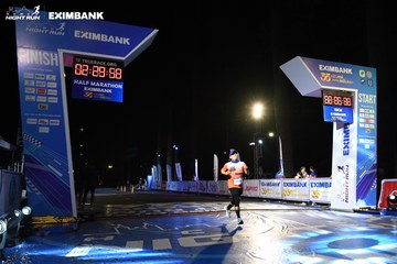 HO CHI MINH CITY NIGHT RUN EXIMBANK 2024 - Ảnh #2065547