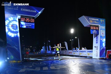HO CHI MINH CITY NIGHT RUN EXIMBANK 2024 - Ảnh #2060267
