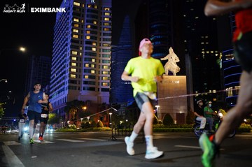 HO CHI MINH CITY NIGHT RUN EXIMBANK 2024 - Ảnh #1989928