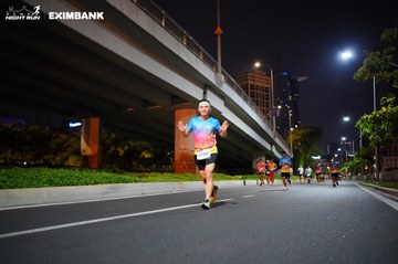 HO CHI MINH CITY NIGHT RUN EXIMBANK 2024 - Ảnh #1988987