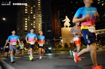 HO CHI MINH CITY NIGHT RUN EXIMBANK 2024 - Ảnh #1991255