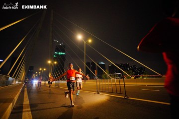 HO CHI MINH CITY NIGHT RUN EXIMBANK 2024 - Ảnh #2024859