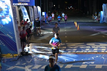 HO CHI MINH CITY NIGHT RUN EXIMBANK 2024 - Ảnh #2034190