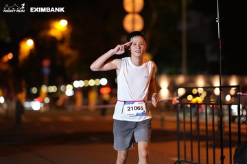 HO CHI MINH CITY NIGHT RUN EXIMBANK 2024 - Ảnh #2159199