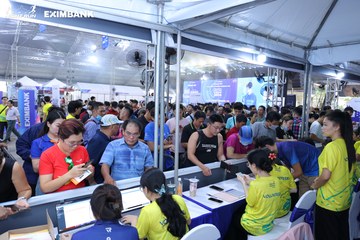 HO CHI MINH CITY NIGHT RUN EXIMBANK 2024 - Ảnh #1964248