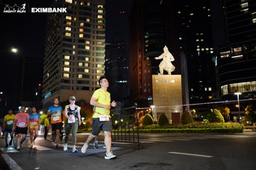 HO CHI MINH CITY NIGHT RUN EXIMBANK 2024 - Ảnh #1990841