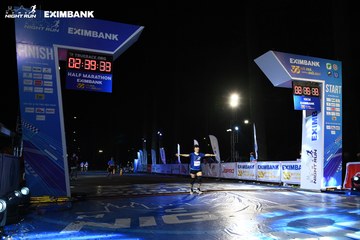 HO CHI MINH CITY NIGHT RUN EXIMBANK 2024 - Ảnh #2060815