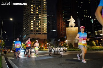 HO CHI MINH CITY NIGHT RUN EXIMBANK 2024 - Ảnh #1990985