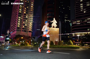 HO CHI MINH CITY NIGHT RUN EXIMBANK 2024 - Ảnh #1990446