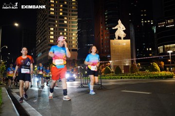 HO CHI MINH CITY NIGHT RUN EXIMBANK 2024 - Ảnh #1989873