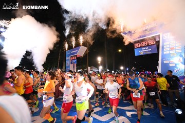 HO CHI MINH CITY NIGHT RUN EXIMBANK 2024 - Ảnh #1971067