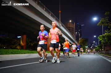 HO CHI MINH CITY NIGHT RUN EXIMBANK 2024 - Ảnh #1988886