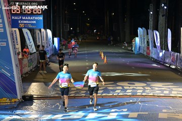 HO CHI MINH CITY NIGHT RUN EXIMBANK 2024 - Ảnh #2028384