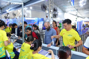 HO CHI MINH CITY NIGHT RUN EXIMBANK 2024 - Ảnh #1966127
