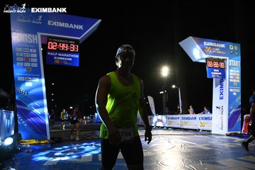 HO CHI MINH CITY NIGHT RUN EXIMBANK 2024 - Ảnh #2064472