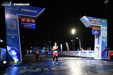 HO CHI MINH CITY NIGHT RUN EXIMBANK 2024 - Ảnh #2066083