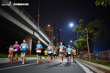 HO CHI MINH CITY NIGHT RUN EXIMBANK 2024 - Ảnh #1988960