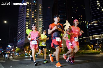 HO CHI MINH CITY NIGHT RUN EXIMBANK 2024 - Ảnh #1990118