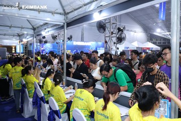 HO CHI MINH CITY NIGHT RUN EXIMBANK 2024 - Ảnh #1965032