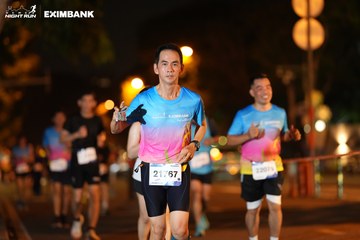 HO CHI MINH CITY NIGHT RUN EXIMBANK 2024 - Ảnh #2160428