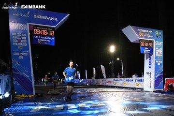 HO CHI MINH CITY NIGHT RUN EXIMBANK 2024 - Ảnh #2065082