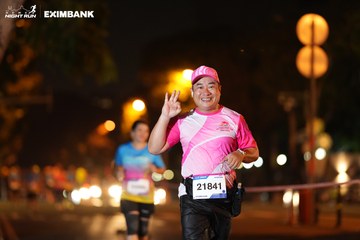 HO CHI MINH CITY NIGHT RUN EXIMBANK 2024 - Ảnh #2160606