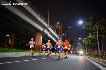 HO CHI MINH CITY NIGHT RUN EXIMBANK 2024 - Ảnh #1988923