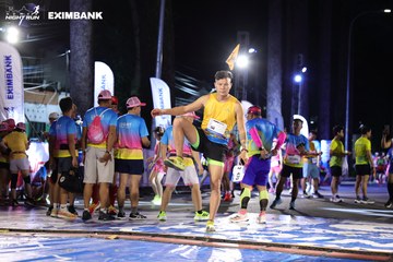 HO CHI MINH CITY NIGHT RUN EXIMBANK 2024 - Ảnh #1970190