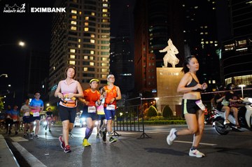HO CHI MINH CITY NIGHT RUN EXIMBANK 2024 - Ảnh #1990594