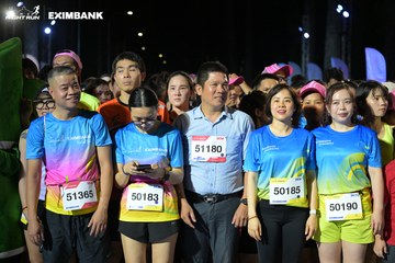 HO CHI MINH CITY NIGHT RUN EXIMBANK 2024 - Ảnh #1972090