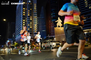 HO CHI MINH CITY NIGHT RUN EXIMBANK 2024 - Ảnh #1989999