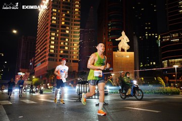 HO CHI MINH CITY NIGHT RUN EXIMBANK 2024 - Ảnh #1989391