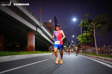 HO CHI MINH CITY NIGHT RUN EXIMBANK 2024 - Ảnh #1988848