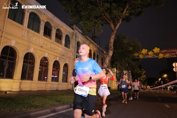 HO CHI MINH CITY NIGHT RUN EXIMBANK 2024 - Ảnh #2102935