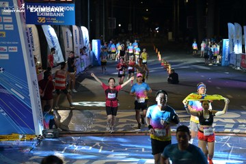 HO CHI MINH CITY NIGHT RUN EXIMBANK 2024 - Ảnh #2030292