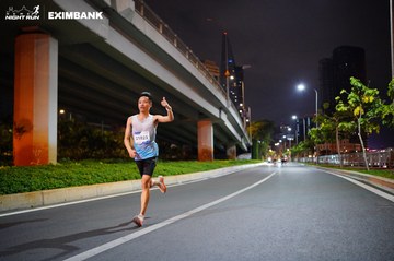 HO CHI MINH CITY NIGHT RUN EXIMBANK 2024 - Ảnh #1988510