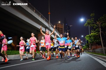 HO CHI MINH CITY NIGHT RUN EXIMBANK 2024 - Ảnh #1988944