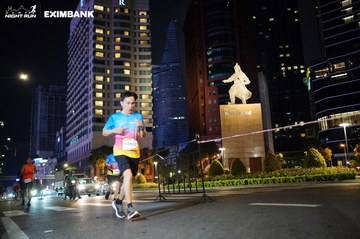 HO CHI MINH CITY NIGHT RUN EXIMBANK 2024 - Ảnh #1989826