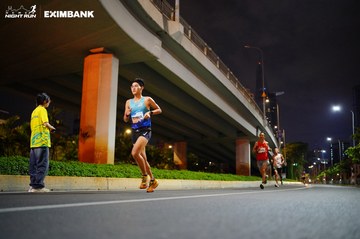 HO CHI MINH CITY NIGHT RUN EXIMBANK 2024 - Ảnh #1988594