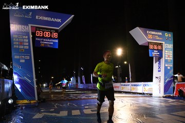 HO CHI MINH CITY NIGHT RUN EXIMBANK 2024 - Ảnh #2061344