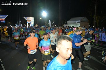 HO CHI MINH CITY NIGHT RUN EXIMBANK 2024 - Ảnh #1970789