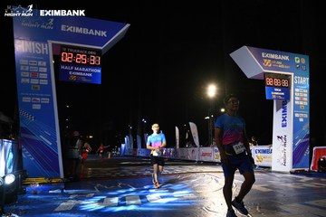 HO CHI MINH CITY NIGHT RUN EXIMBANK 2024 - Ảnh #2060598