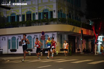 HO CHI MINH CITY NIGHT RUN EXIMBANK 2024 - Ảnh #2030826