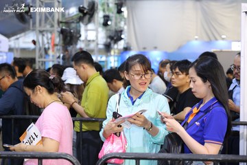 HO CHI MINH CITY NIGHT RUN EXIMBANK 2024 - Ảnh #1964698