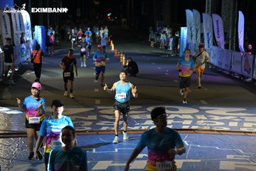 HO CHI MINH CITY NIGHT RUN EXIMBANK 2024 - Ảnh #2035278