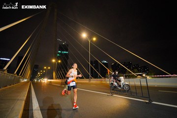 HO CHI MINH CITY NIGHT RUN EXIMBANK 2024 - Ảnh #2023050