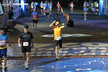 HO CHI MINH CITY NIGHT RUN EXIMBANK 2024 - Ảnh #2029453