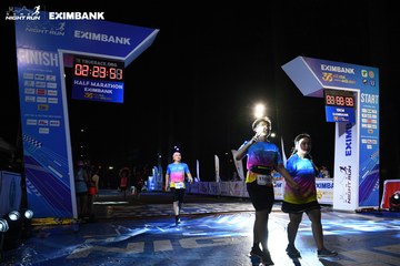 HO CHI MINH CITY NIGHT RUN EXIMBANK 2024 - Ảnh #2059163