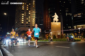 HO CHI MINH CITY NIGHT RUN EXIMBANK 2024 - Ảnh #1991556